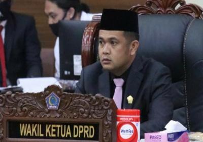 Lengser dari Jabatan Ketua Harian Golkar Sulut, JAK ‘Bungkam’